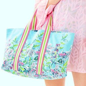 LILLY PULITZER Lillys Lagoon Tote Bag NWT